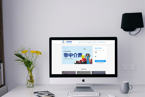 ������;����